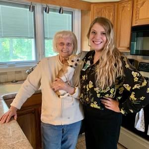 Meet your Posher, Julia